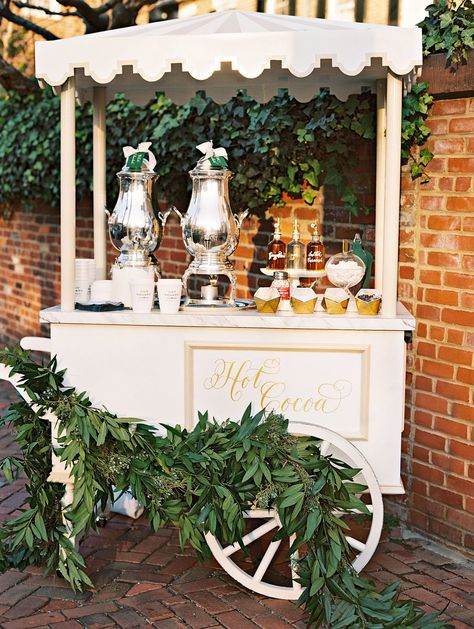 Chocolate Bar Wedding, Christmas Engagement Party, Winter Engagement Party, Fall Engagement Parties, Foodtrucks Ideas, Coffee Bar Wedding, Sweet Carts, Martha Weddings, Ice Cream Cart