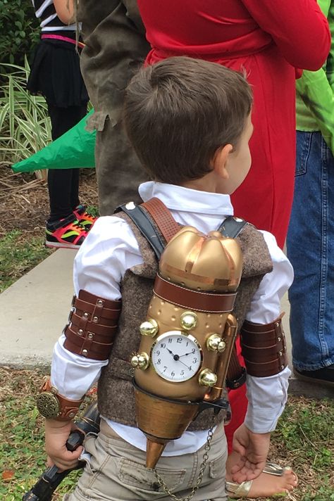 Steampunk rocket pack Halloween boy costume Kids Steampunk Costume, Diy Steampunk Costume, Steam Punk Diy, Steampunk Rocket, Steampunk Diy Costume, Steampunk Boy, Steampunk Kids, Steampunk Halloween Costumes, Rocket Pack