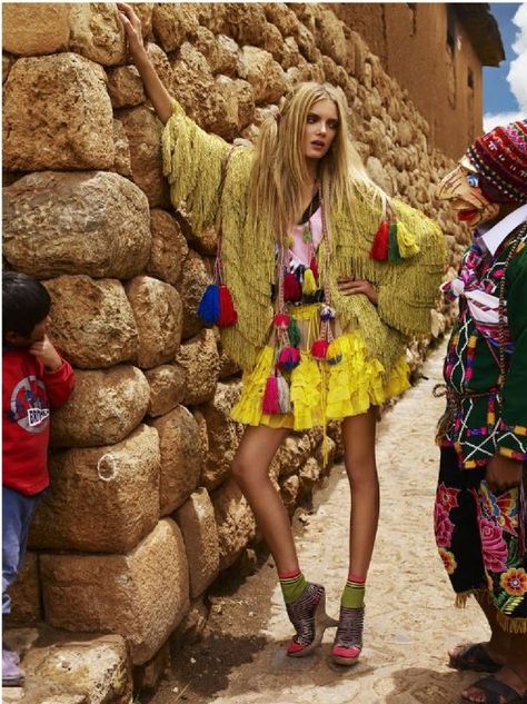 mario testino - peru Look Hippie Chic, Daria Werbowy, Lily Donaldson, Ellen Von Unwerth, Hippy Chic, Mario Testino, Moda Chic, Mode Boho, Vogue Uk