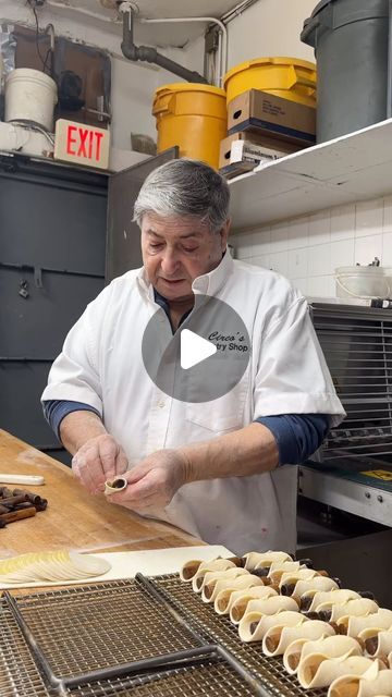 Circo's Pastry Shop on Instagram: "Nonno Nino was 11 years old when he started making Cannoli’s in Sicily. When he came to this country he turned his passion in a livelihood for him and his family for generations to come. ❤️ 

📞 718-381-2292
📍312 Knickerbocker Ave, Brooklyn, NY 
 🇺🇸 NATIONWIDE 🇺🇸 shipping & same day local delivery 

#ItalianPride #ItaliansBeLike #America
#Food #italianbakery #Foodies
#Foodiegram #rainbowcookies #cannolis #cannoli 
#Lifestyle #Instaltalia #ILoveFood #Italiani
#Italy #ItalianFood #Foodgasm #rainbowsprinkles 
#siciliani" Italian Bakery, Italian Pride, Tea Food, America Food, Rainbow Cookies, Pastry Shop, Rainbow Sprinkles, Cannoli, I Love Food