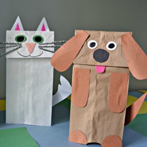 Therapy Crafts, Library Storytime, Craft Activities For Toddlers, Paper Bag Crafts, Summer Job, Insect Crafts, Paper Bag Puppets, Puppet Crafts, Animal Bag