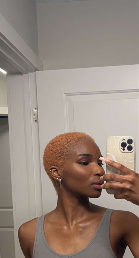 Short Buzzed Hair, Feminine Journey, Crown Inspiration, Buzzed Hair Women, Big Chop Natural Hair, Pretty Short Hair, Hair Color For Dark Skin, Short Dyed Hair, Short Fade Haircut