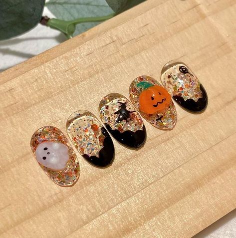 Oggie Boogie Nail Designs, Japanese Halloween Nails, Friday The 13 Nails, Halloween 3d Nails, Korean Halloween Nails, Dog Nail Designs, Kawaii Halloween Nails, 3d Halloween Nails, Cute Halloween Nail Art