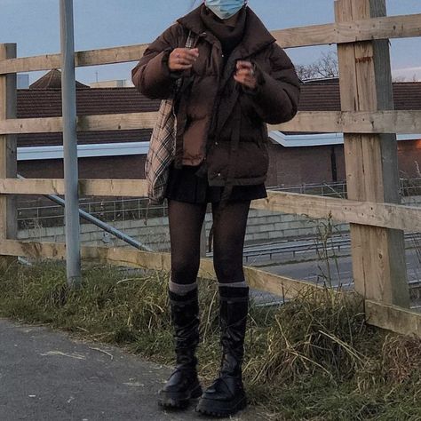 Knee Combat Boots Outfit, Black Hiking Boots Outfit, High Combat Boots Outfit, Knee High Combat Boots Outfit, High Combat Boots, Knee High Combat Boots, Combat Boot Outfit, Fall Inspo, Cold Season