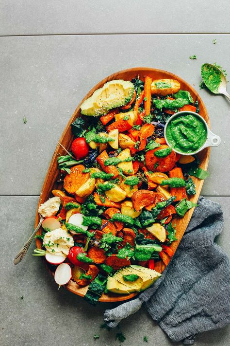 Roasted Vegetable Salad with Magic Green Sauce Vegan Protein Side Dishes, Vegan Sides For Bbq, Vegan Vegetable Side Dishes, Vegan Bbq Side Dishes, Magic Green Sauce, Lobster Bake, Roasted Vegetable Salad, Easy Salad Dressing, Resep Salad