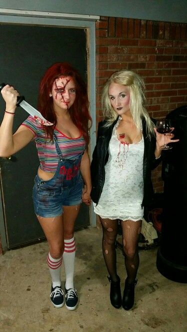 Bride and bride of chucky Halloween Costumes Ideas For Women, Chucky Halloween Costume, Bat Halloween Costume, Halloween Costumes Women Creative, Chucky Halloween, Chucky Costume, Halloween Costumes Ideas, Best Friend Halloween Costumes, Bff Halloween Costumes