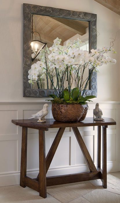 Orchids planted in large metal bucket Orchid Flower Arrangements, Interior Design Contemporary, Decoration Shabby, Cottage Shabby Chic, Entry Tables, Orchid Arrangements, Coin Design, Foyer Decorating, Kraf Diy