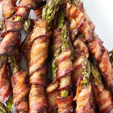 Traeger Bacon, Grilled Bacon Wrapped Asparagus, Smoked Beef Back Ribs, Smoker Grill Recipes, Beef Back Ribs, Wrapped Asparagus, Asparagus Bacon, Pellet Smoker, Bacon On The Grill