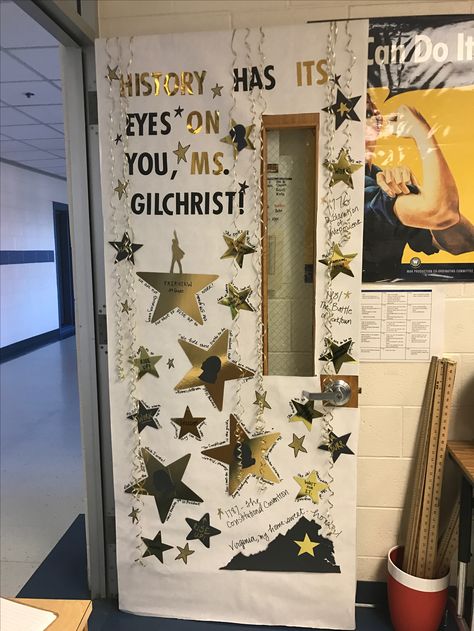 Hamilton inspired teacher appreciation door decorations Teacher Appreciation Door, Teacher Appreciation Crafts, Teacher Appreciation Door Decorations, Class Door Decorations, History Classroom Decorations, Theatre Classroom, Teacher Appreciation Doors, Music Room Design, Classroom Door Signs