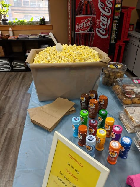 Teacher Lounge Treat Ideas, Employee Appreciation Treat Ideas, Teacher Appreciation Week Snacks, Employee Snack Bar Ideas, Student Worker Appreciation Ideas, Pto Breakfast For Teachers, Teacher Lounge Must Haves, Teacher Appreciation Popcorn Bar, Teachers Lounge Snack Bar