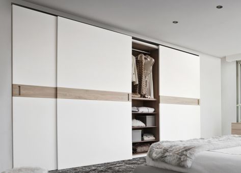 In Closet Storage, Built In Closet, Sliding Door Wardrobe, Bedroom Cupboards, Door Handles Interior, Wardrobe Door Designs, Sliding Wardrobe Doors, Wardrobe Designs, Bedroom Cupboard Designs