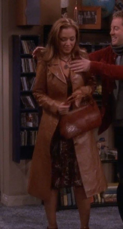 King Of Queens Carrie Outfits, Carrie Heffernan Outfits, Carrie Heffernan, Carrie Outfits, 90s Television, 90s Minimalism, Good Outfits, Leah Remini, 2025 Style