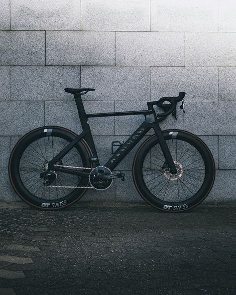 Riders Republic, Cycle Aesthetic, Road Bike Photography, Canyon Aeroad, Pinarello Dogma, Car Game, Bike Aesthetic, Trek Bikes, Story Insta