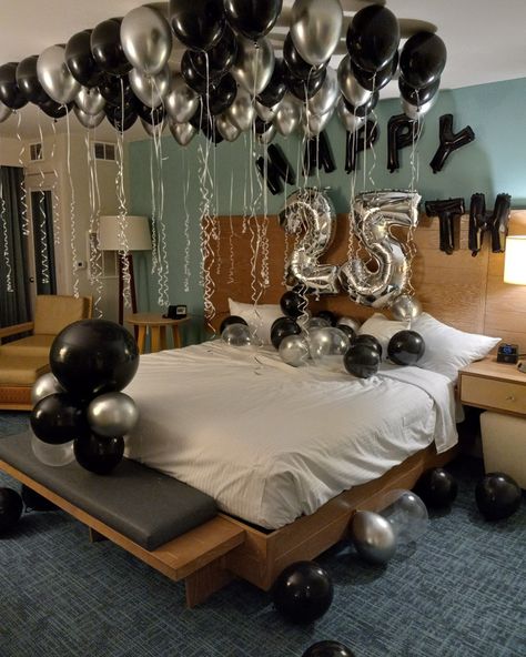 Hotel Balloon Decoration Birthday, Black Birthday Hotel Decor, Black And Silver Mens Birthday, Black And Silver Birthday Decorations Hotel, Hotel Room Balloon Decor, Black And Gold Hotel Room Birthday Decorations, Balloon Hotel Decorations, Happy Birthday Hotel Room Decor For Him, Hotel Birthday Parties For Men