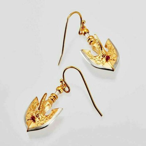 Jojo Merch, Silver Chariot, Jojo's Bizarre Adventure Golden Wind, Golden Arrow, Anime Earrings, Arrow Earrings, Jojo's Bizarre Adventure Anime, Jojo Memes, Golden Earrings