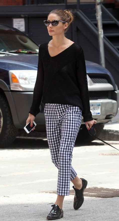 Gingham Trend, Estilo Olivia Palermo, Casual Chic Outfits, Olivia Palermo Style, Gingham Pants, Olivia Palermo, Casual Chic Outfit, Casual Work Outfits, Plaid Pants