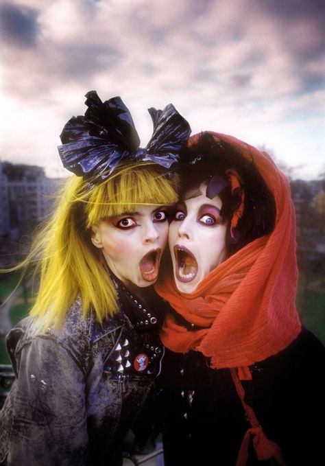 Nina Hagen and Lena Lovich, 1987 Lene Lovich, Derek Ridgers, Punk Girls, 70s Punk, Dark Wave, Nina Hagen, Club Music, Riot Grrrl, Evolution Of Fashion