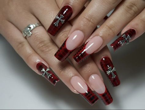 Nails Inspo Y2k, Nails Chrome Heart, Chrome Heart Nails, Nail Inspo Red, Black White Tattoo, Chanel Ribbon, Coquette Black, Cross Nails, Dark Red Nails