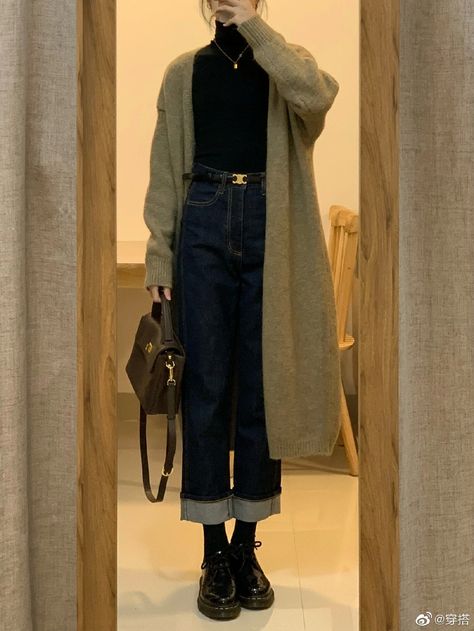 Skirts Ideas, Best Winter Outfits, Modest Fashion Outfits, Midi Skirts, Mode Inspo, 가을 패션, Autumn Outfit, Casual Style Outfits, Mode Inspiration