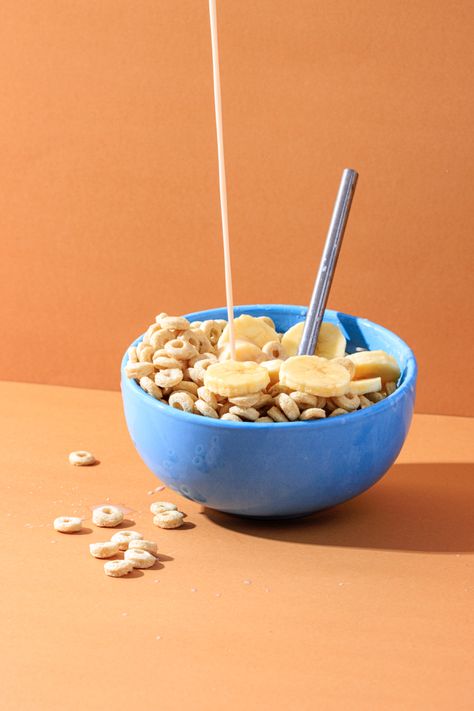 Cereals Photography, Banana Photography, Cereal Commercial, Banana Bowl, Milk Photography, Oatmeal Vegan, Healthy Breakfast Bowl, Breakfast Photography, Almond Breeze