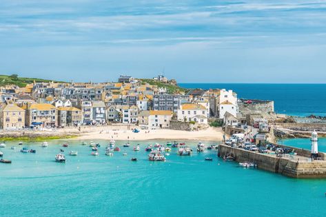 Places In Cornwall, Uk Beaches, South West Coast Path, St Ives Cornwall, Norfolk Coast, Beach Shack, Conde Nast, Seaside Towns, St Ives