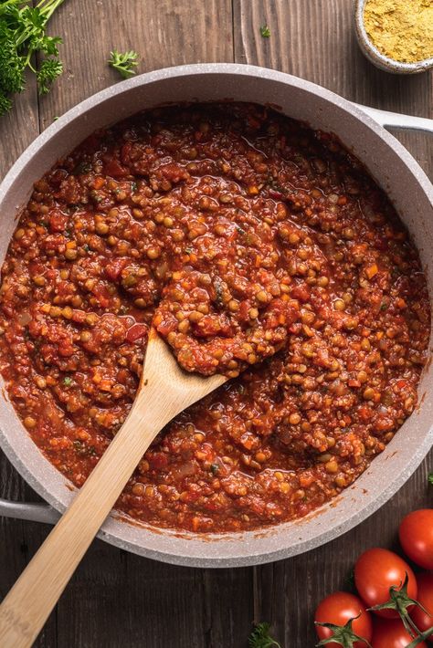 Learn how to make this one pot lentil and mushroom bolognese sauce in 30 minutes or less. #vegan #plantbased #30minutes #onepot #lentil #mushroom #bolognese Mushroom Bolognese Sauce, One Pot Lentil, Vegan Lentil Bolognese, Italian Sauce Recipes, Best Bolognese Sauce, Lentil Mushroom, Mushroom Bolognese, Lentil Bolognese, Vegan Bolognese