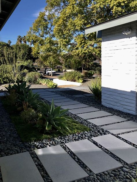 Large Concrete Pavers Front Yard, Walkway Pavers Ideas, Ditch Ideas, Large Concrete Pavers, Concrete Pavers Walkway, Concrete Paver Patio, Front Landscape, Garden Pavers, Outdoor Pavers