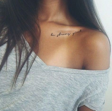 5 sports pour 5 objectifs - Les Éclaireuses Quote Tattoos Placement, Clavicle Tattoo, Quote Tattoos Girls, Tattoo Placements, Small Shoulder Tattoos, Small Quote Tattoos, Bone Tattoos, Tattoo Zeichnungen, Family Tattoo