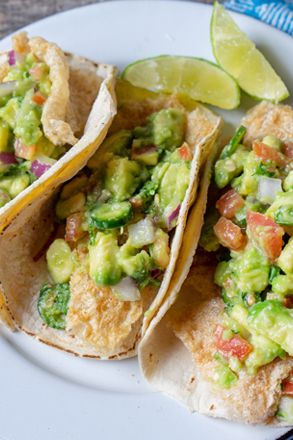 Chicharron Tacos Recipes With Chicharrones, Chicharrones Tacos, Chicharron Tacos, Recipes Authentic, Taco Recipes, Mexican Food Recipes Authentic, Puerto Rican, Pork Recipes, Mexican Food