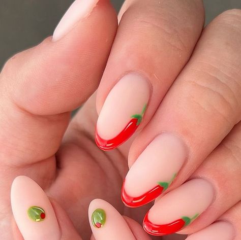 HEATHER ERRINGTON on Instagram: "Chilli tips with a side of 3D olives  🌶️🫒🌶️🫒🌶️🫒🌶️🫒🌶️🫒🌶️🫒🌶️🫒🌶️  Hand painted always 🦋" Red Chili Pepper Nails, Chilli Pepper Nails, Pepper Nail Art, Chilli Nails, Chili Nails, Pepper Nails, Beer Nails, Food Nail Art, Olive Nails