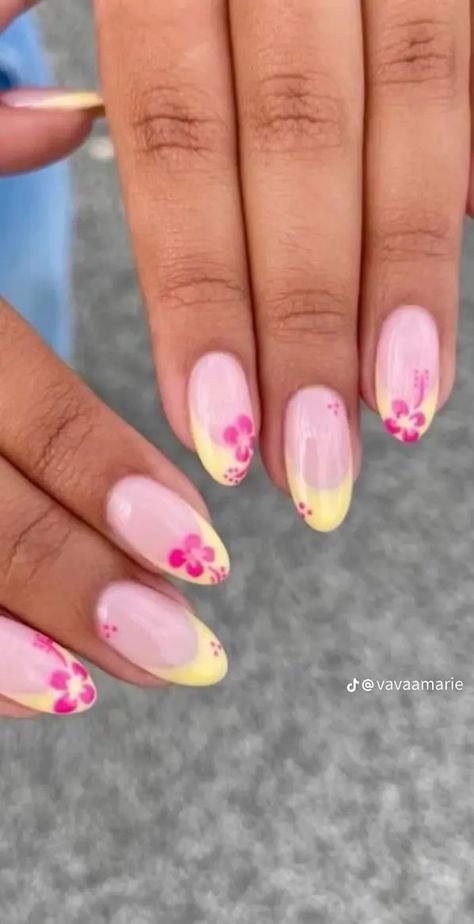 Nail Ideas Summer 2024, Greece Inspired Nails, Hawaii Nails, Beachy Nails, Cute Simple Nails, Summery Nails, July Nails, Cute Gel Nails, Her Nails