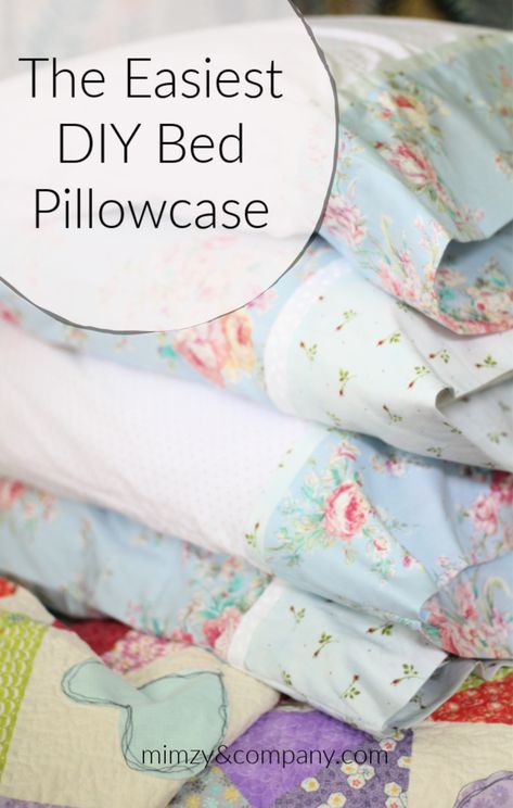 THE easiest bed pillowcase to sew - the roll-up or burrito method. • mimzy & company Patchwork, Upcycling, Couture, Easiest Sewing Projects, Ruffled Pillow Cases Diy, Pillowcase Diy, Easy Pillowcase, Homemade Pillow Cases, Burrito Pillowcase