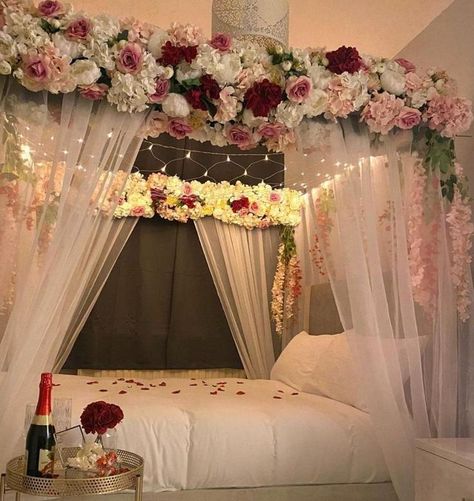 Bridal Room Decor, Wedding Night Room Decorations, Rooms Decoration, Romantic Room Decoration, Wedding Bedroom, Wedding Bed, Wedding Room Decorations, Brides Room, Beautiful Bedroom Decor