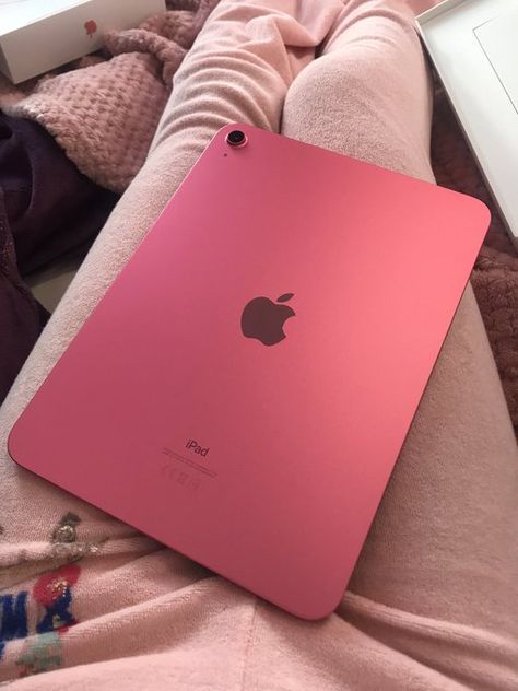 Apple Ipad 10th Generation, Ipad Air 5th Generation, Pink Couture, Spoiled Girl, Ipad 10th Generation, Pink Ipad, Ipad Essentials, Ipad Aesthetic, Tech Aesthetic