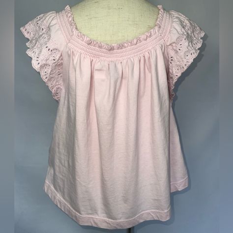 Ralph Lauren Sz 6 Never Worn Flowy Light Pink Top With Flutter Sleeves And Eyelet Detail On Sleeves Perfect For Any Warm Weather Occasion. Pink Flowy Top, Pink Longsleeve, Flowy Shirts, Light Pink Top, Light Pink Tops, Clothes Aesthetic, Flowy Top, Flowy Tops, Pink Top