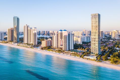 Miami’s Hot Luxury Real Estate Market Shows No Signs Of Cooling Down Florida Keys Travel, Moving To Miami, Luxury Real Estate Marketing, Indoor Waterfall, Miami Real Estate, Palm Beach County, Delray Beach, White Home Decor, Florida Keys