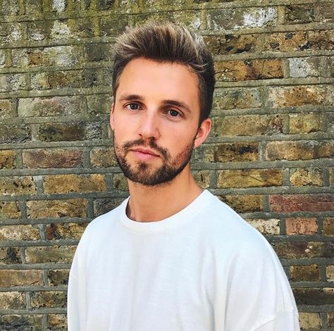 New profile picture on Insta🔝👌🏻💋🔥💓 New Profile Picture, Marcus Butler, New Profile, Many Men, White Undershirt, Profile Picture, Mens Tshirts, Mens Tops, T Shirt