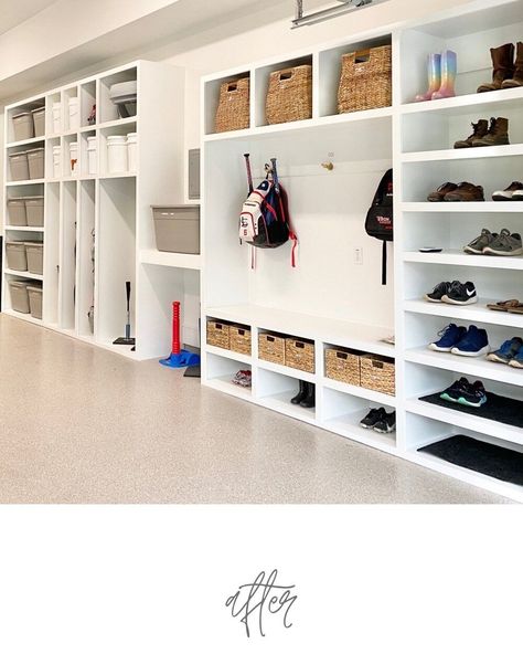 Mud Room Garage, Garage Entryway, Garage Storage Inspiration, Garage Design Interior, Garage Organisation, Garage Renovation, Professional Organizers, Garage Laundry, Garage Remodel