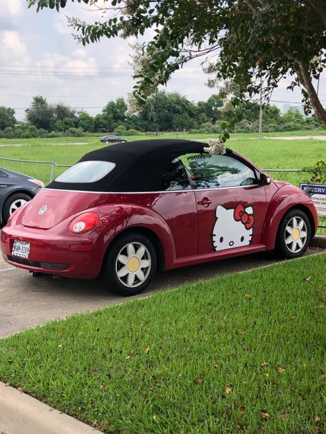 Beetle Cars With Daisy Rims, Buggy Car Aesthetic, Slug Bug Convertible, Vw Bug Aesthetic, Slug Bug Car, Cute Beetle Car, Bug Aesthetic, Pink Volkswagen Beetle, Aesthetic Lady