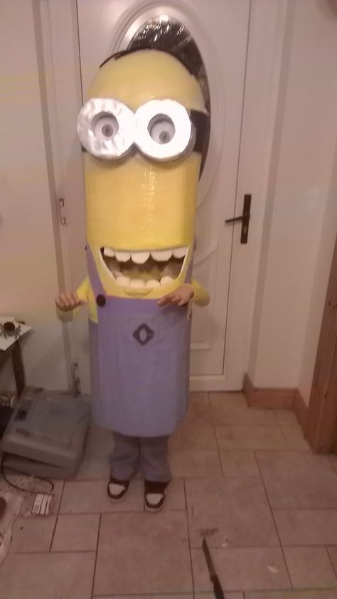 Minion Costume : 8 Steps - Instructables Minon Costume Cute, Minon Costume, Minion Costumes Diy, Minion Costumes Women's, Halloween Costumes Minions, Zayn Concert, Purple Minion Costume, Minions Costume, Plaster Paris