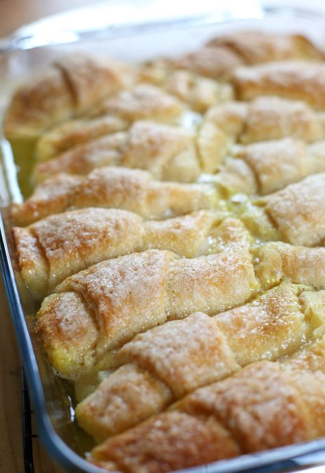 Apple Crescent Roll Dessert, Mountain Dew Apple Dumplings, Granny Smith Apples Recipes, Apple Crescent Rolls, Apple Dumplings Recipe, Crescent Roll Recipes Dessert, Healthy Apple Desserts, Crescent Roll Dessert, Easy Apple Dumplings