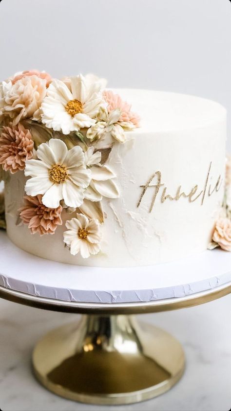 Floral Cake 1st Birthday, Boho Birthday Cake Sweet 16, Spring Floral Cake Ideas, Wedding Cakes With Buttercream Flowers, 1st Birthday Flower Cake, 1st Birthday Cake Flowers, Floral Theme Birthday Party For Women, Buttercream Flower Wedding Cake, Floral Cake Designs Buttercream Flowers