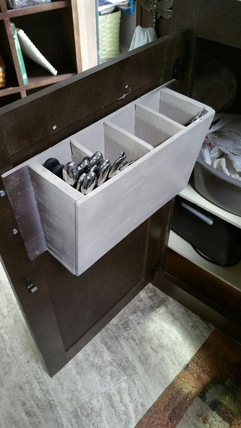 Nice trailer but no silverware drawer?  Nice solution, utensil bins installed on cabinet door. No Drawer Silverware Storage, Cutlery Storage Cabinets, No Silverware Drawer, No Kitchen Drawers Utensil Storage, Countertop Silverware Storage Ideas, Utensil Storage In Cabinet, Organized Silverware Drawer, No Kitchen Drawers, Spoon And Fork Organizer Ideas