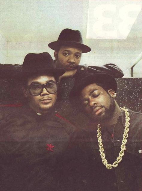 RUN-DMC Dmc Wallpaper, Mode Hip Hop, Hip Hop Classics, Old School Music, Real Hip Hop, Hip Hop And R&b, Run Dmc, 90s Hip Hop, Neo Soul