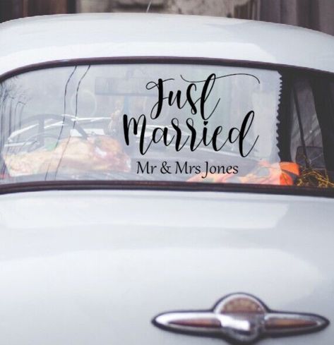 Mr And Mrs Jones, Just Married Car, Traditional Wall Art, Car Window Stickers, Wedding Wall, Window Cling, Cadeau Photo, Beautiful Wedding Invitations, Window Clings