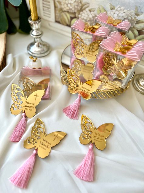 Baptism Souvenir Ideas Girl, Christening Souvenir Ideas, Christening Themes, Baptism Decorations Girl, Baptism Themes, 18th Birthday Decorations, Butterfly Mirror, Acrylic Gift, Butterfly Magnet