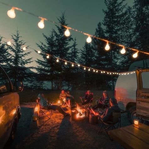 308 Pics From 'Project Van Life' Instagram That Will Make You Wanna Quit Your Job And Travel The World Rv Aesthetic, Camping Checklist Family, Outdoors Birthday Party, Quitting Job, Family Tent Camping, Camping Rv, Camping Aesthetic, Camping Photography, Birthday Inspo