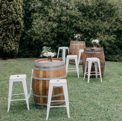 Barrel Table Wedding, Wine Barrel Bar Table, Wine Barrel Tables, Wine Barrel Bar Stools, Rustic Table Settings, Wine Barrel Wedding Decor, Oktoberfest Fancy Dress, Wine Barrel Garden, Barrel Tables