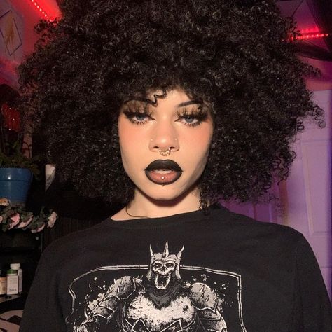 Eve on Instagram: “My birthday is tomorrow 😦 . . . . #makeup #altmakeup #alt #alternative #altpoc #gothmakeup #fro #afro #wig #piercings #piercing” Black Goth Makeup, Emo Makeup Looks, Goth Girl Aesthetic, Afro Goth, Vampire Bride, Afro Wig, My Birthday Is, Punk Makeup, Alt Makeup