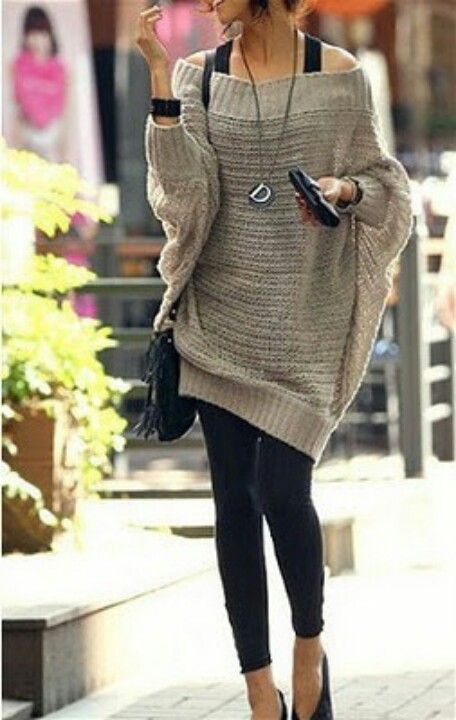 Love the perfect sweater Street Mode, Looks Jeans, Traje Casual, Sweaters And Leggings, My Fashion Style, Fall Winter Style, Mode Inspiration, Sweaters Oversized, Fall Winter Fashion